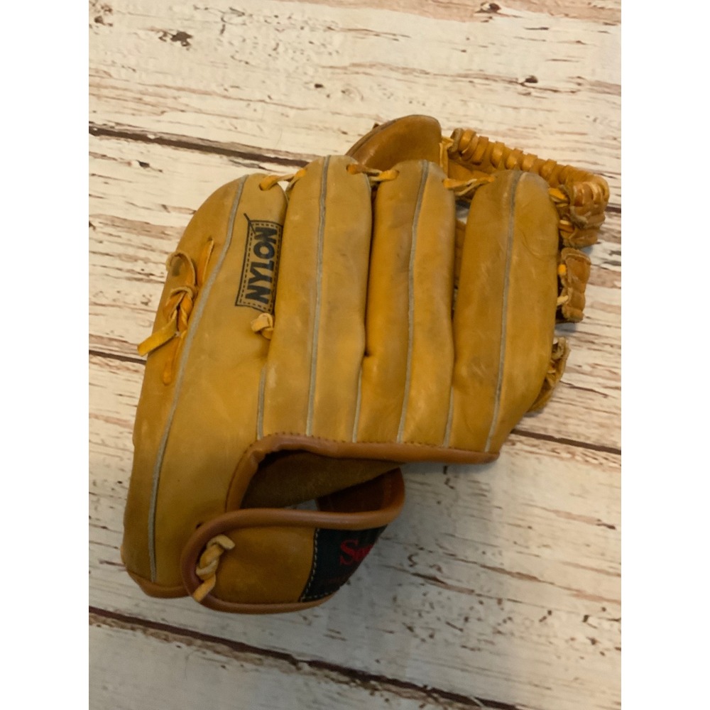 Vintage Sears Roebuck Top Grain Cowhide Baseball Glove Tan Leather 1674 RHT